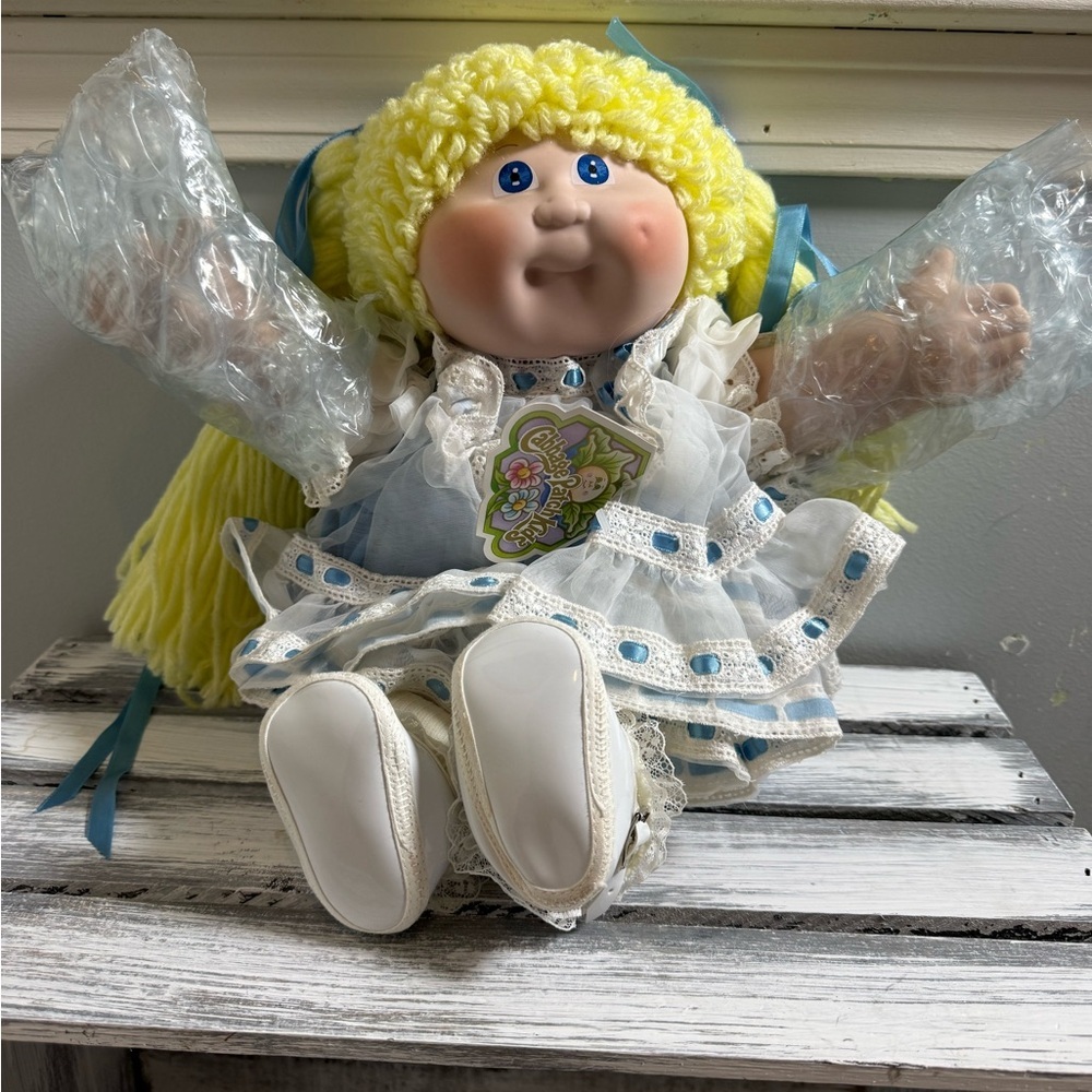 Cabbage Patch Kids Vintage Kellyn Marie Limited edition porcelain collection